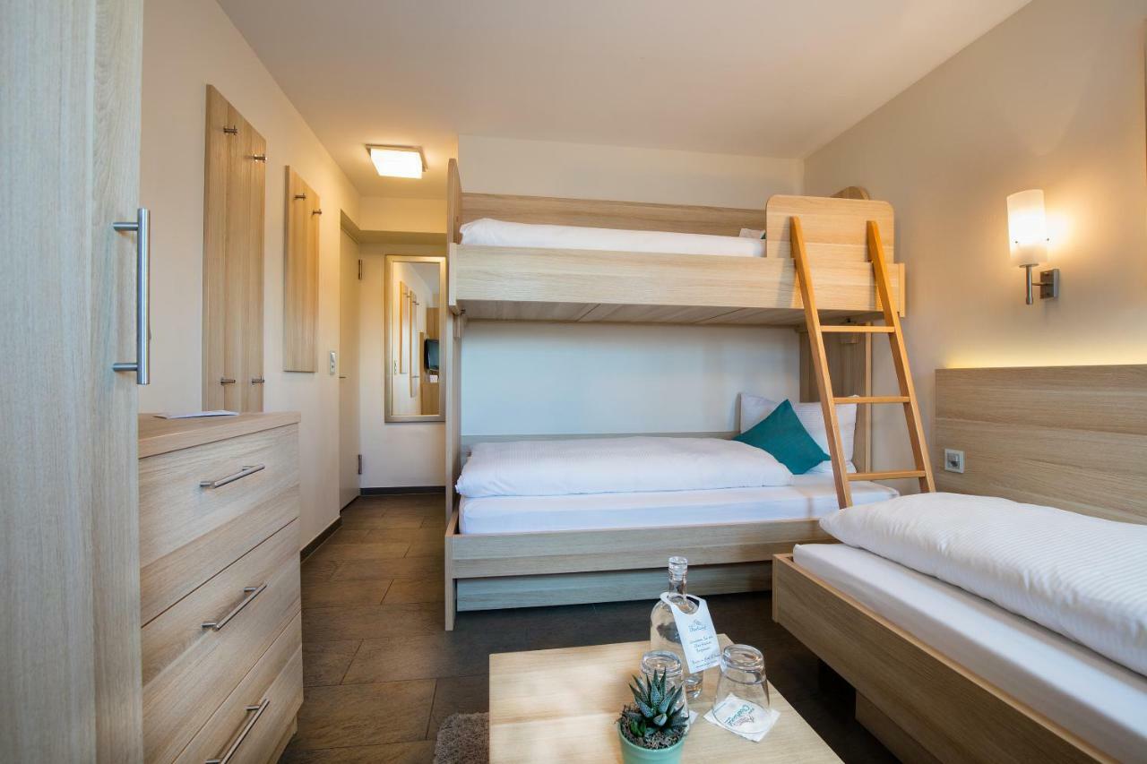 Hotel Oberland Triesenberg Bagian luar foto